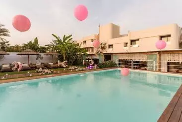 ホテル Cumeja Beach Club &