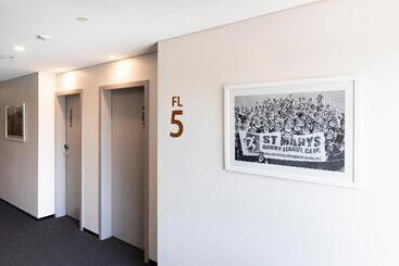 Отель Holiday Inn Sydney St Marys, An Ihg