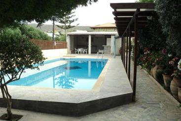 ツーリストアパートメント Katerina Apartments