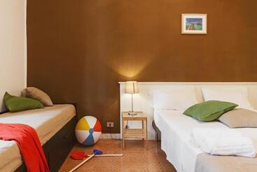 هتل B&b Viale Dei Pini