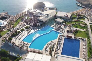 Lords Palace Hotel Spa Casino