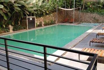 Hotel Augusta Lembang