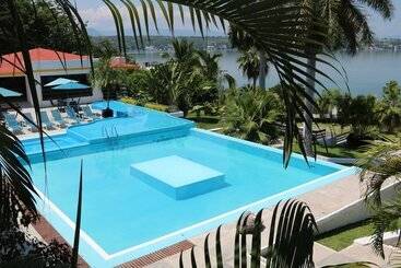 בית מלון כפרי Infinity