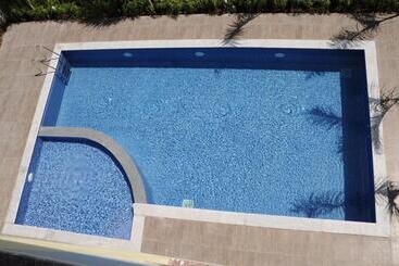 בית מלון כפרי Emerald Dove