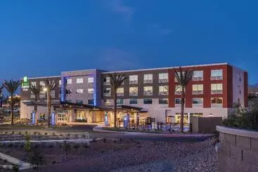 ホテル Holiday Inn Express & Suites Lake Havasu   London Bridge, An Ihg