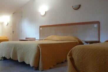 هتل Hôtel Sant Andria