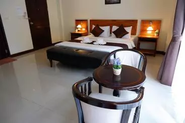 Hotelli Khao Sok Nature Place   Sha Certified