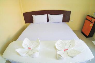 هتل Wansiri Mansion