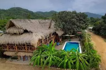 La Natura Hostel & Pool