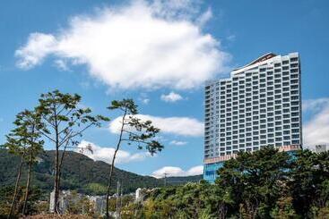Hôtel Ramada Suites By Wyndham Geoje