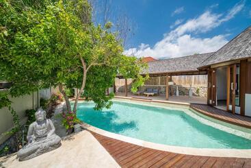 Resort Blue Lagoon Avia Villas