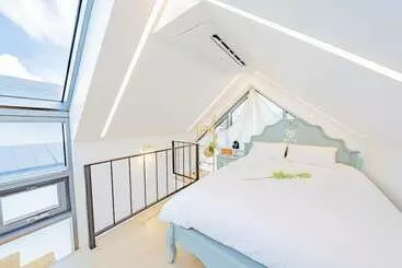 一軒屋 Jeju Geunalohu Pension