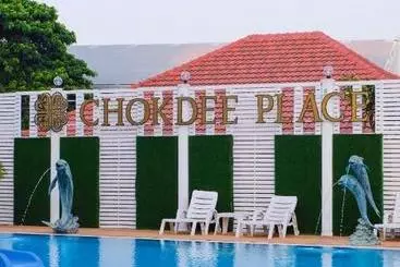 ホテル Chokdee Place