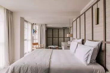 Hotel Les Bassans   Fontenille Collection