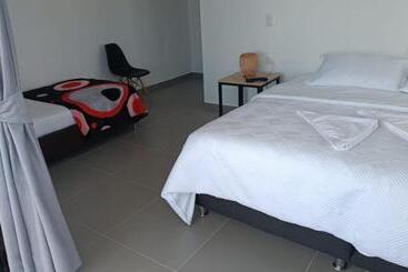 هاستل Guatapé Country House