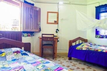 فندق New Court View