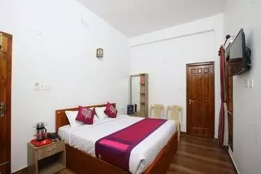 ホテル Oyo 10251 Sri Akilambiga Residency