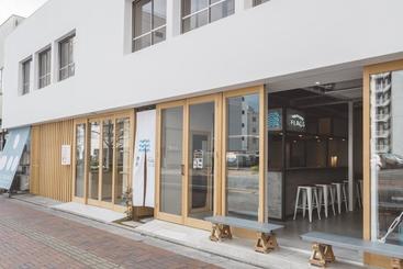 הוסטל Hatago Flags