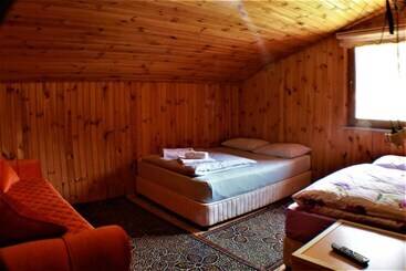 汽车旅馆 Yaren Otel