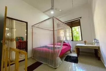 تختخواب و صبحانه Mount Top