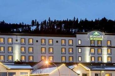 هتل Wingate By Wyndham Kamloops