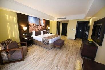 Mestil Hotel & Residences