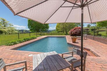 צימר Omaka Lodge