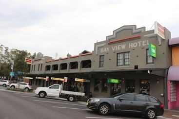 Bayview Hotel   Batemans Bay