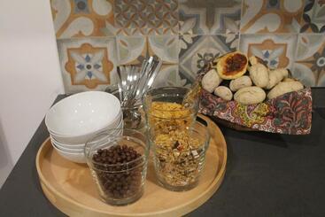 Bed and Breakfast H18