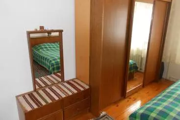 تختخواب و صبحانه Apartman Draga