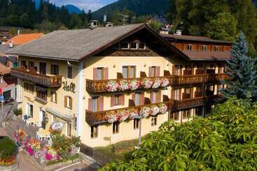 בית מלון כפרי Hell