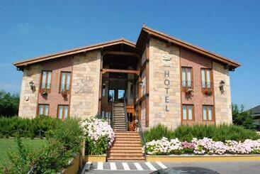 هتل Y Apartamentos Sur De La Bahía