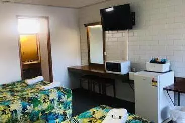 モーテル Century Motor Inn