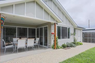 فندق Armidale Cottage   House 2