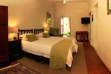 فندق Mongoose Manor Bnb