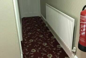 호텔 The Lyndsay Guest House