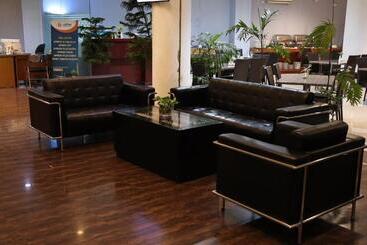 Отель Azza Palembang