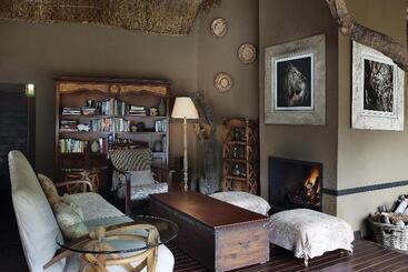 호텔 Zulu Camp At Shambala Private Game Reserve