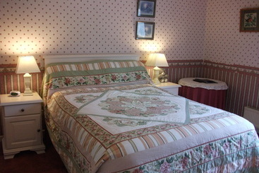 Castleview Farm Bed & Breakfast