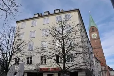 ホテル Der Tannenbaum