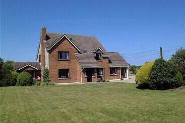 Old Orchard Lodge Bed And Breakfast