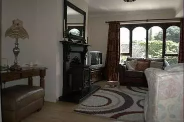 Old Orchard Lodge Bed And Breakfast