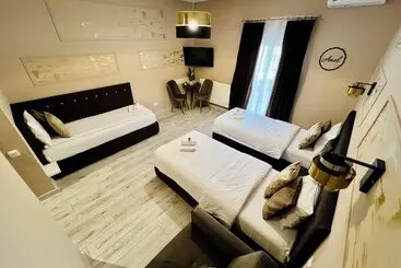 Amel Rooms