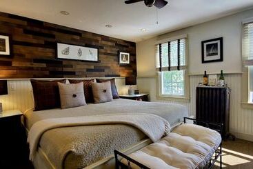 בית מלון כפרי White Porch Inn