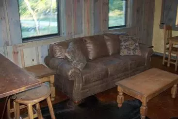 ホテル Breezy Hills Cottages