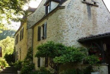 Hotel Chambres D Hotes Aux Trois Sources