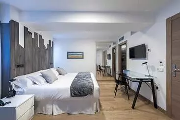 Hotelli Suite Home Sardinero