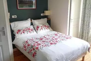 Hotel Voiles Et Terrasses By Corinne Résidence Face Au Port