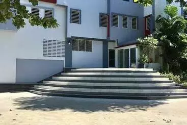 هتل Auber Cayes Guest House
