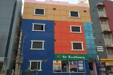 Hotel Iroomz K R Residency